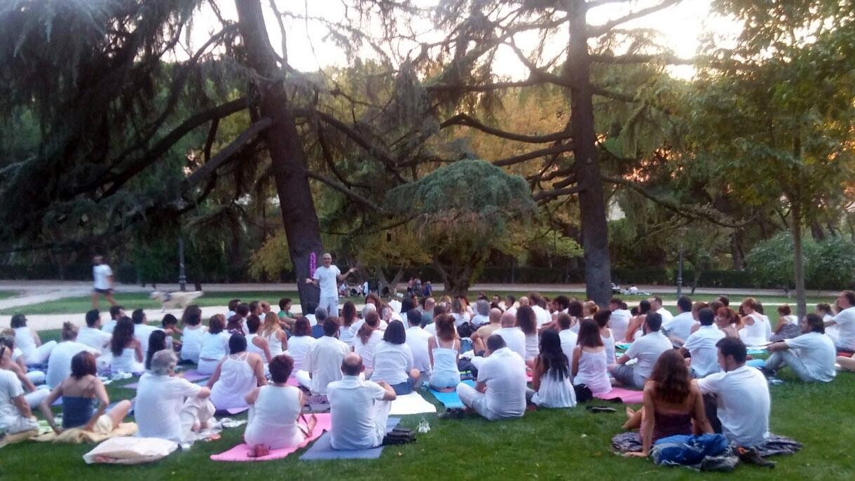 Tantra y Yoga al Aire Libre | V Velada Tántrica en Madrid