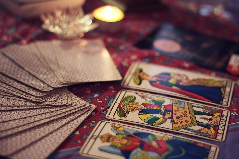 SESIÓN: LECTURA DE TAROT EVOLUTIVO AL 50%